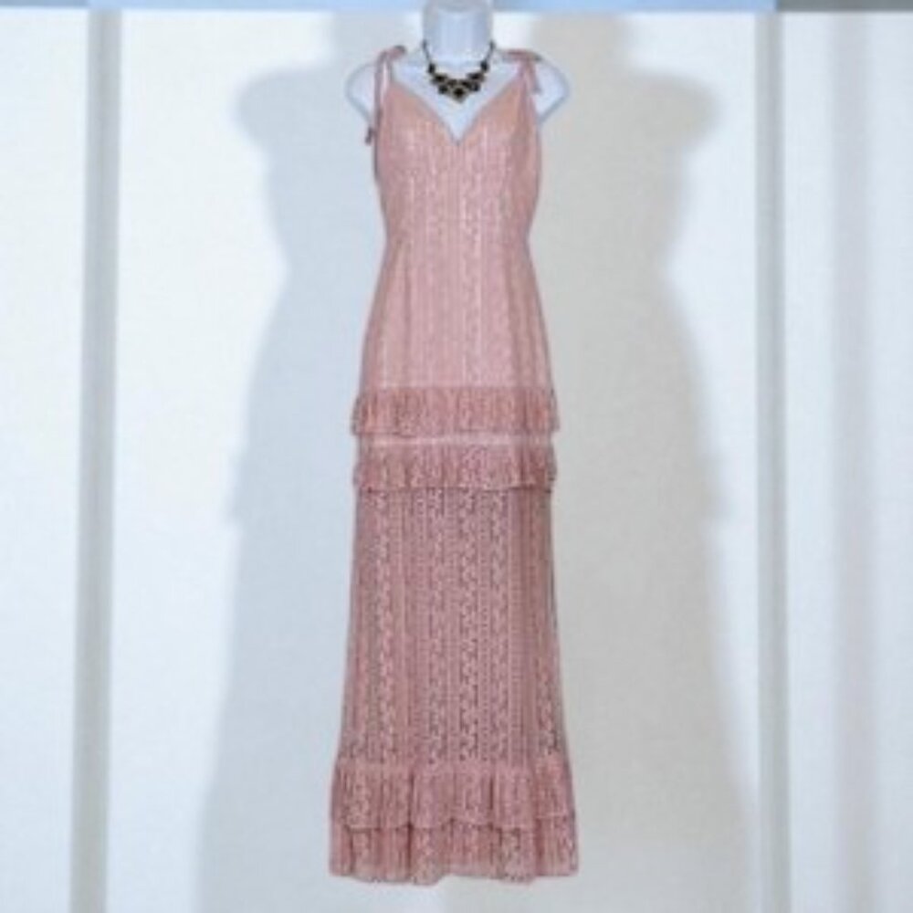 NWT BELLEVUE THE LABEL Florence Lace Maxi Dress in Dusty Pink - Picture 2 of 6